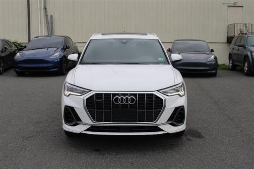 2023 Audi Q3 Premium 45 TFSI S line quattro Tiptronic