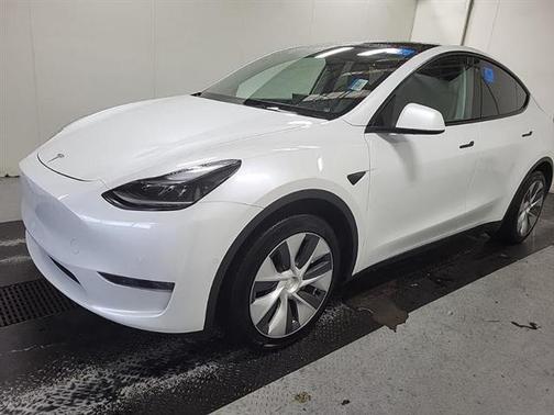 2022 Tesla Model Y Long Range Dual Motor All-Wheel Drive