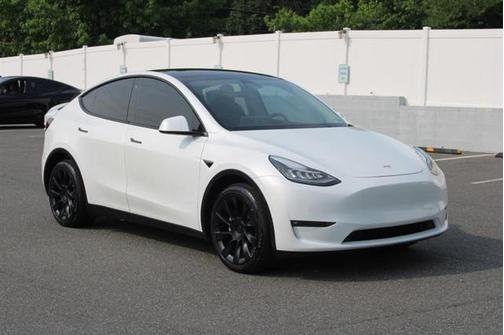 2022 Tesla Model Y Long Range Dual Motor All-Wheel Drive