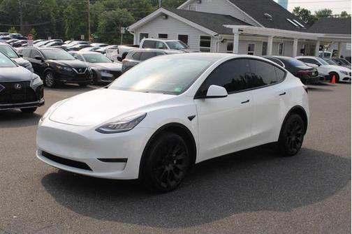 2022 Tesla Model Y Long Range Dual Motor All-Wheel Drive
