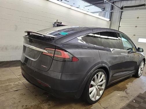 2016 Tesla Model X P90D