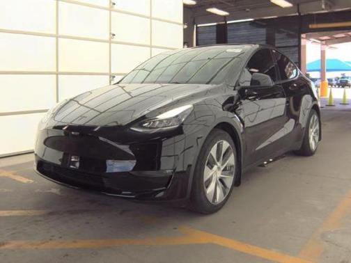 2022 Tesla Model Y Long Range Dual Motor All-Wheel Drive