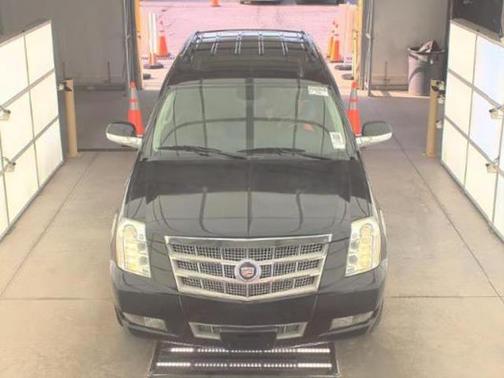 2014 Cadillac Escalade Platinum Edition