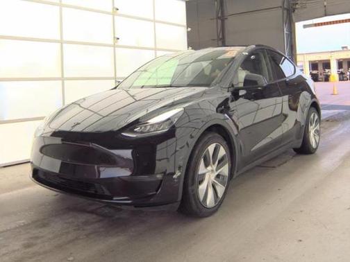 2022 Tesla Model Y Long Range Dual Motor All-Wheel Drive