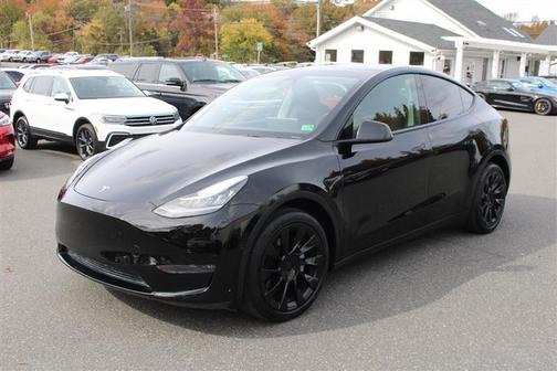 2022 Tesla Model Y Long Range Dual Motor All-Wheel Drive
