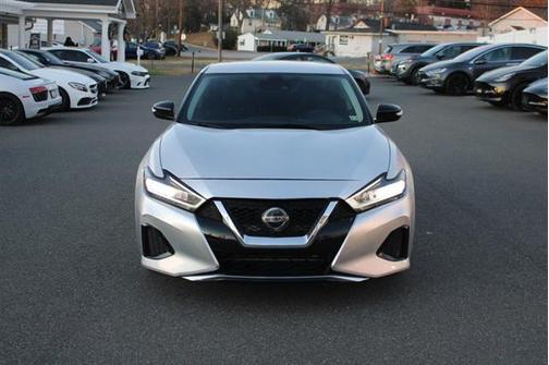 2022 Nissan Maxima SV Xtronic CVT