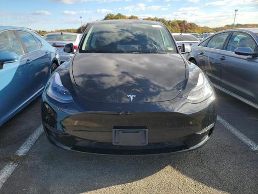 2022 Tesla Model Y Performance Dual Motor All-Wheel Drive