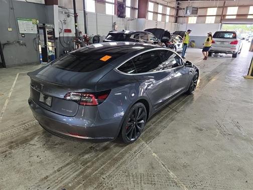 Midnight Silver Metallic 2020 Tesla Model 3 Performance