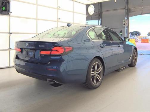 2022 BMW 530 i xDrive