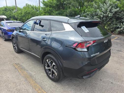 2024 Kia Sportage EX