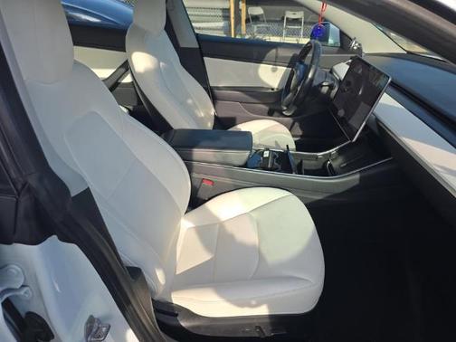 2018 Tesla Model 3 Performance