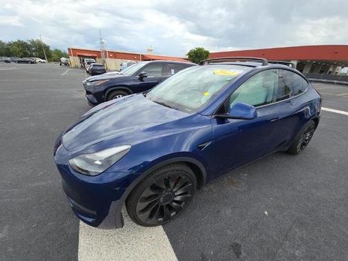 2022 Tesla Model Y Performance Dual Motor All-Wheel Drive