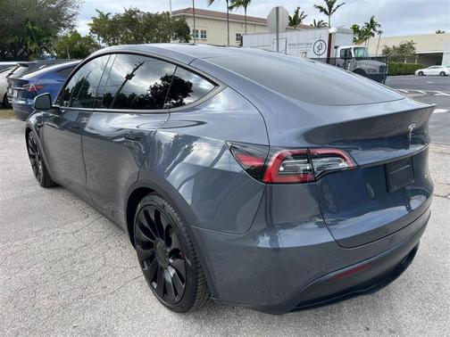 2022 Tesla Model Y Performance Dual Motor All-Wheel Drive