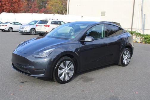 2024 Tesla Model Y Long Range Dual Motor All-Wheel Drive