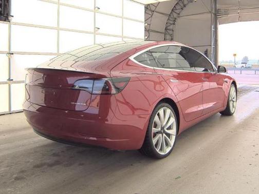 2018 Tesla Model 3 Long Range