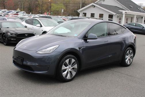 2023 Tesla Model Y Long Range Dual Motor All-Wheel Drive