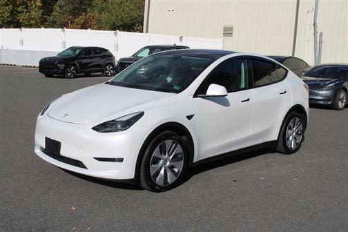 2024 Tesla Model Y Long Range Dual Motor All-Wheel Drive