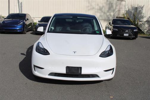 2024 Tesla Model Y Long Range Dual Motor All-Wheel Drive
