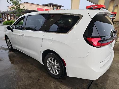 2025 Chrysler Pacifica L