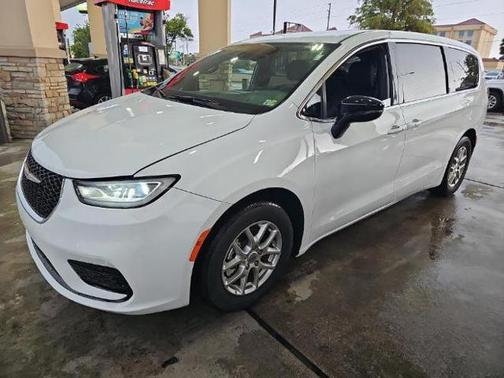 2025 Chrysler Pacifica L
