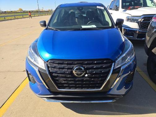 2023 Nissan Kicks S
