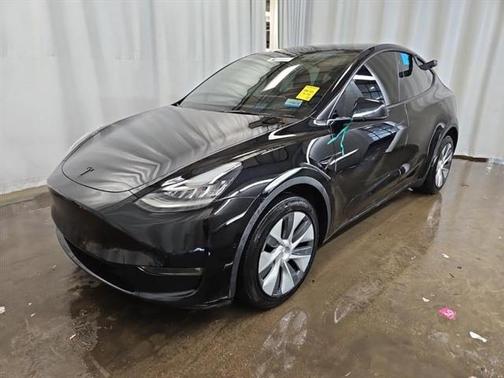 2022 Tesla Model Y Long Range Dual Motor All-Wheel Drive