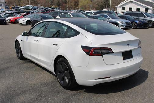 Pearl White Multi-Coat 2021 Tesla Model 3 Long Range