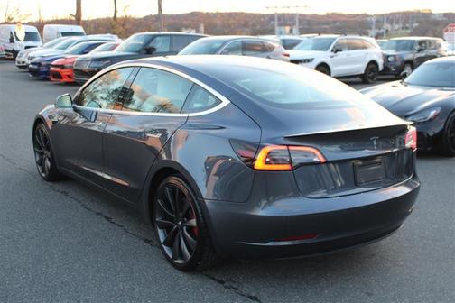 2020 Tesla Model 3 Performance