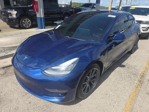 2021 Tesla Model 3 Standard Range Plus