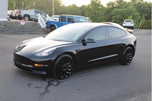 2023 Tesla Model 3 Performance