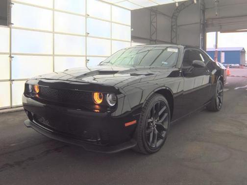 Pitch Black Clearcoat 2023 Dodge Challenger SXT