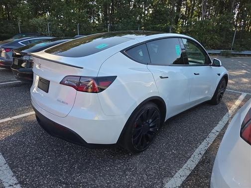 2022 Tesla Model Y Performance Dual Motor All-Wheel Drive
