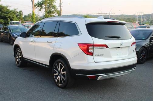 2022 Honda Pilot Touring 8-Passenger