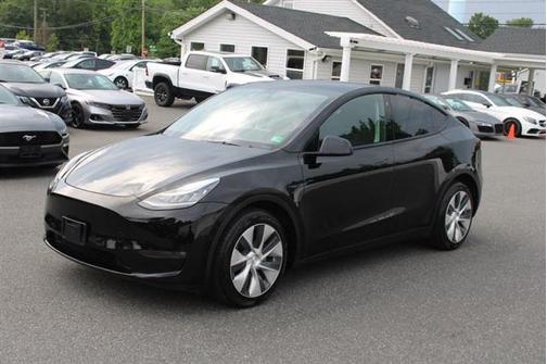 2022 Tesla Model Y Long Range Dual Motor All-Wheel Drive