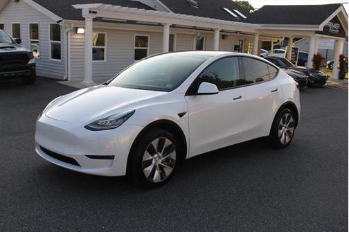 2022 Tesla Model Y Long Range Dual Motor All-Wheel Drive
