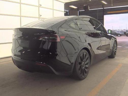 2022 Tesla Model Y Performance Dual Motor All-Wheel Drive