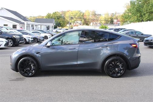 2023 Tesla Model Y Long Range Dual Motor All-Wheel Drive