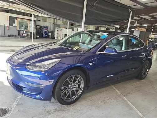 2019 Tesla Model 3 Standard Range Plus
