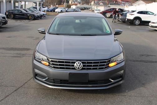 2016 Volkswagen Passat 1.8T SE