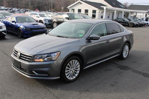 2016 Volkswagen Passat 1.8T SE
