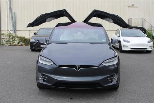 2020 Tesla Model X Long Range Plus Dual Motor All-Wheel Drive