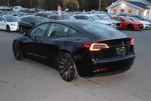 2023 Tesla Model 3 Performance
