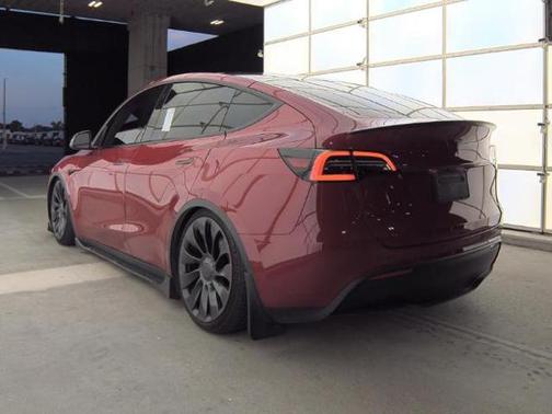 2022 Tesla Model Y Performance Dual Motor All-Wheel Drive