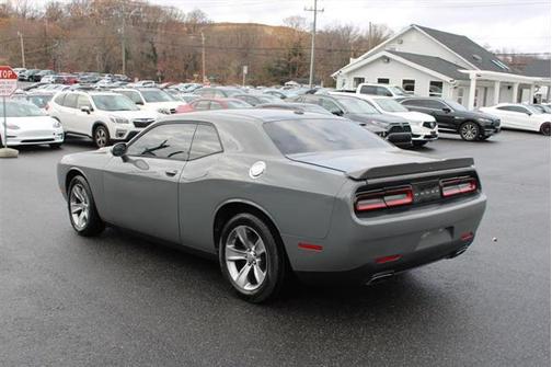 2018 Dodge Challenger SXT