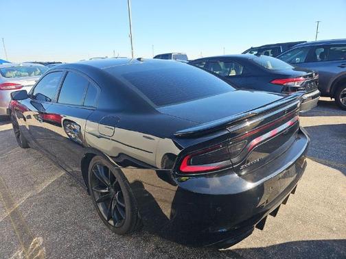 2018 Dodge Charger SXT