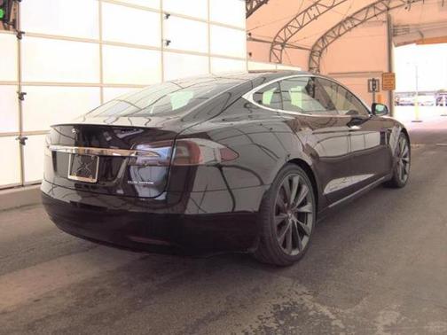 2021 Tesla Model S Performance