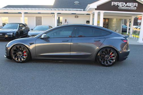2023 Tesla Model 3 Performance