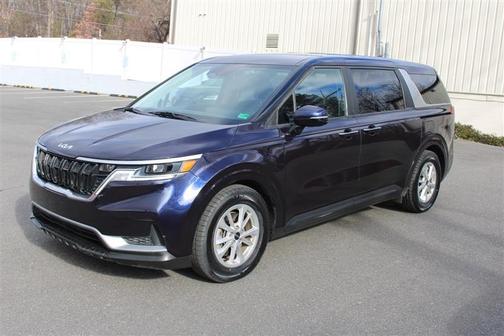 2022 Kia Carnival LX
