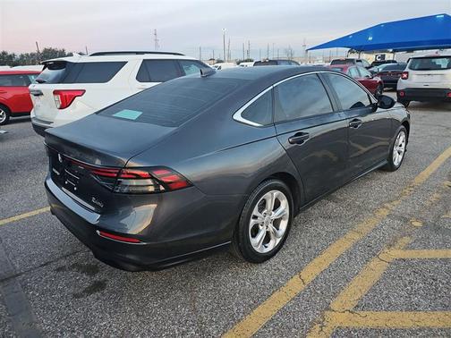 2025 Honda Accord LX 1.5T