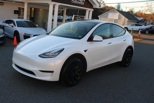 2023 Tesla Model Y Long Range Dual Motor All-Wheel Drive